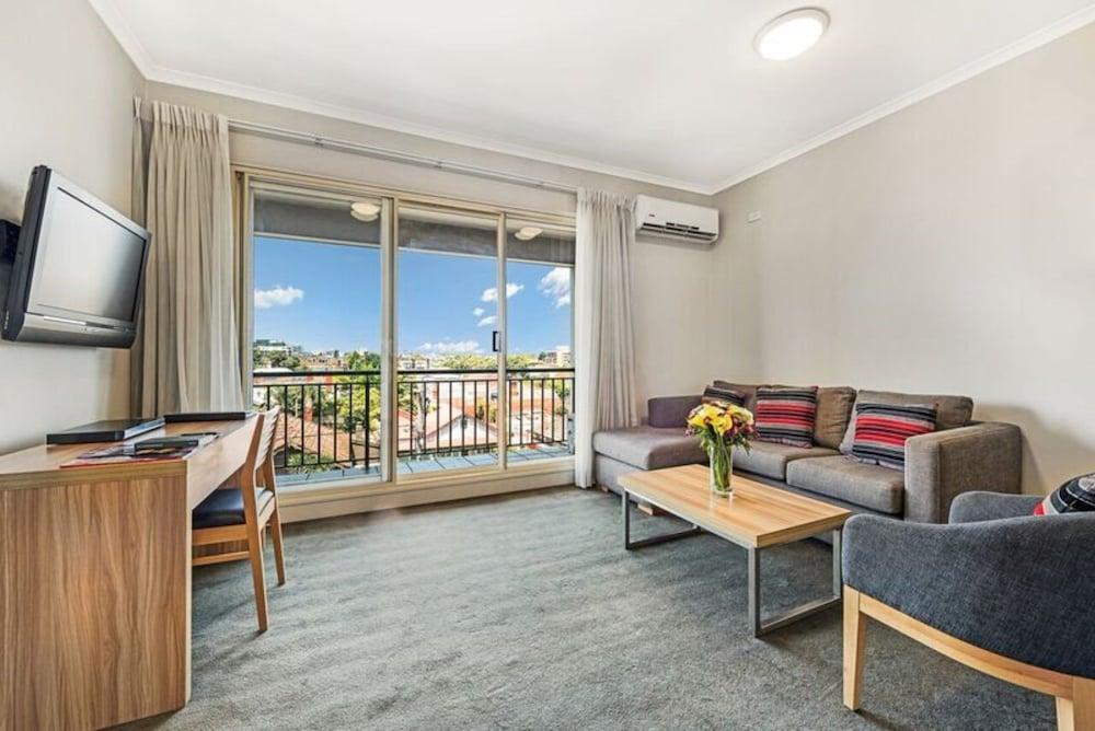 Punt Road Apartment Hotel Melbourne Buitenkant foto