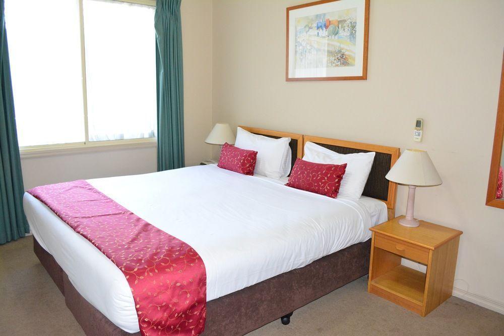 Punt Road Apartment Hotel Melbourne Buitenkant foto