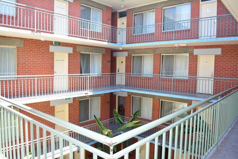 Punt Road Apartment Hotel Melbourne Buitenkant foto