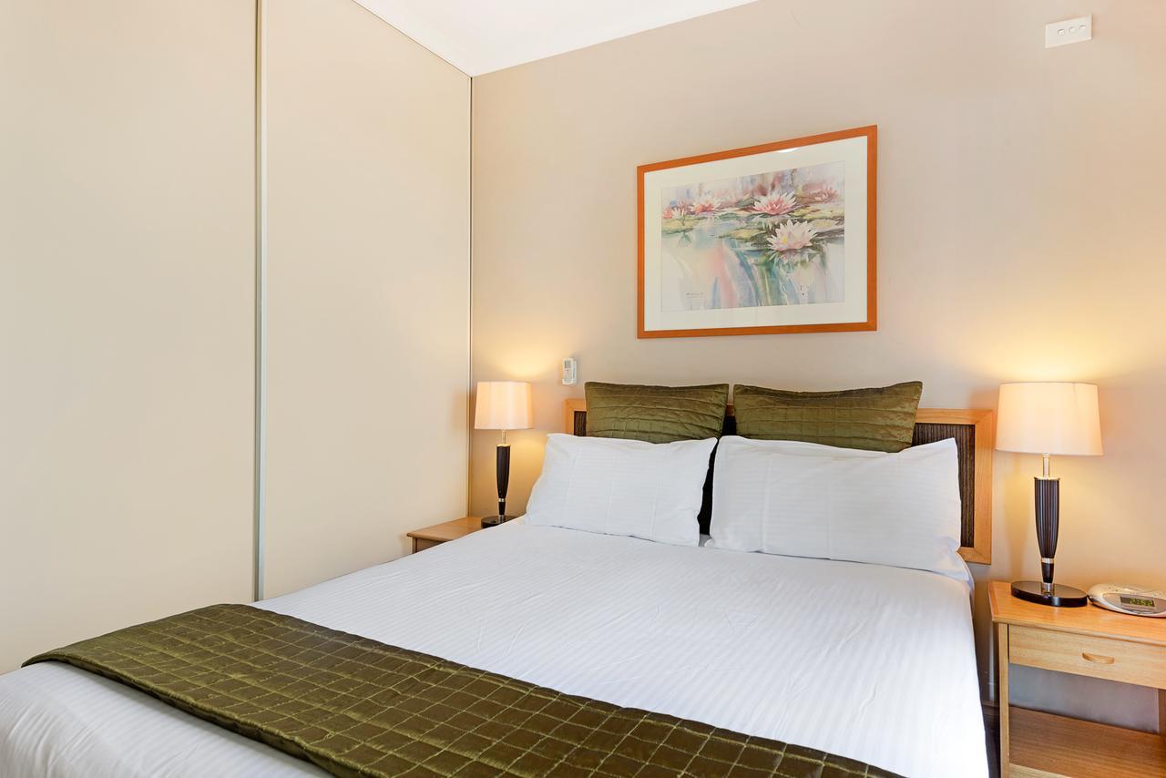 Punt Road Apartment Hotel Melbourne Buitenkant foto
