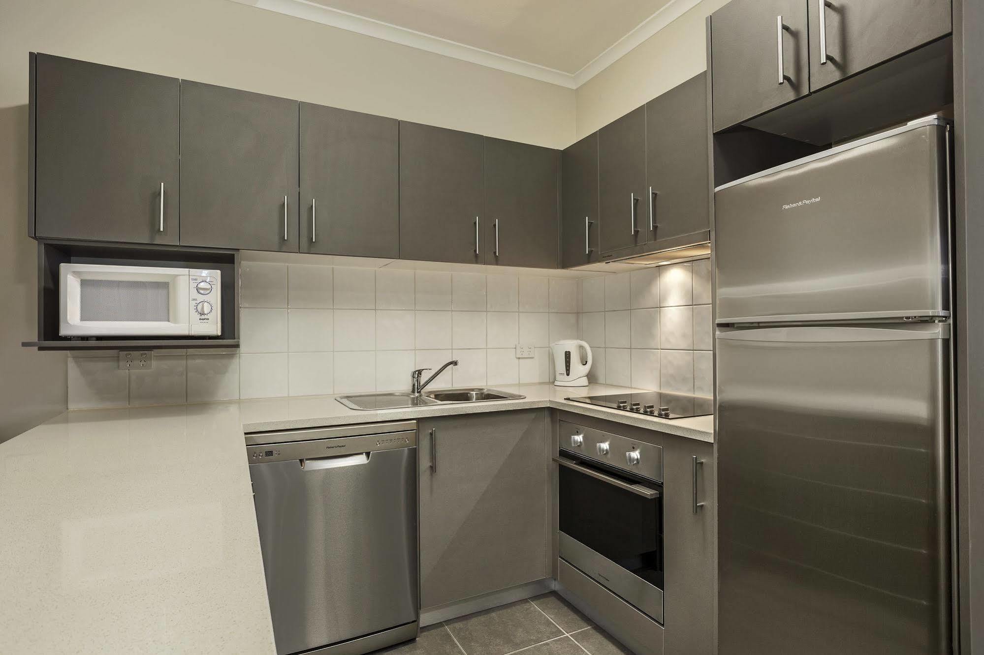Punt Road Apartment Hotel Melbourne Buitenkant foto